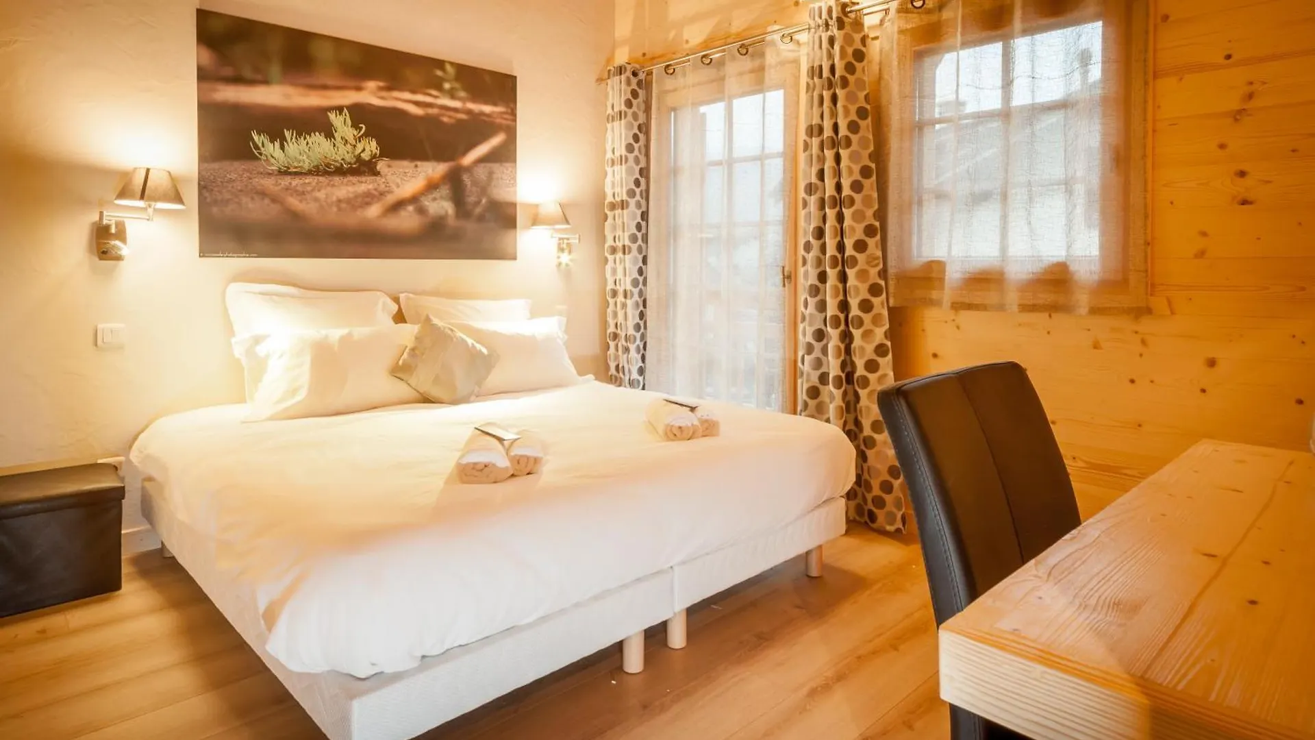 Les Couadzous Samoens Centre, Sauna, Jacuzzi 6 Chambres En Suite