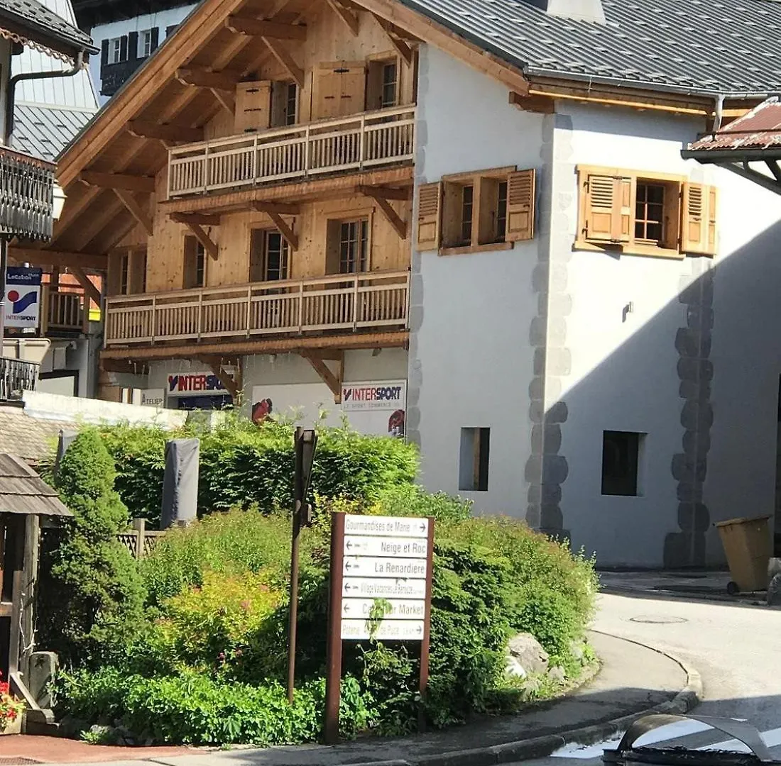 Chalet Les Couadzous Samoens Centre, Sauna, Jacuzzi 6 Chambres En Suite France